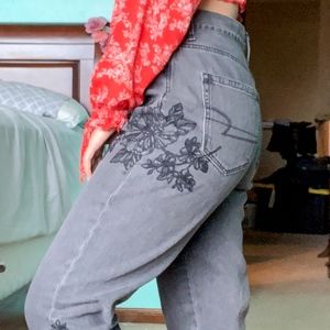 American Eagle high waisted mom jeans